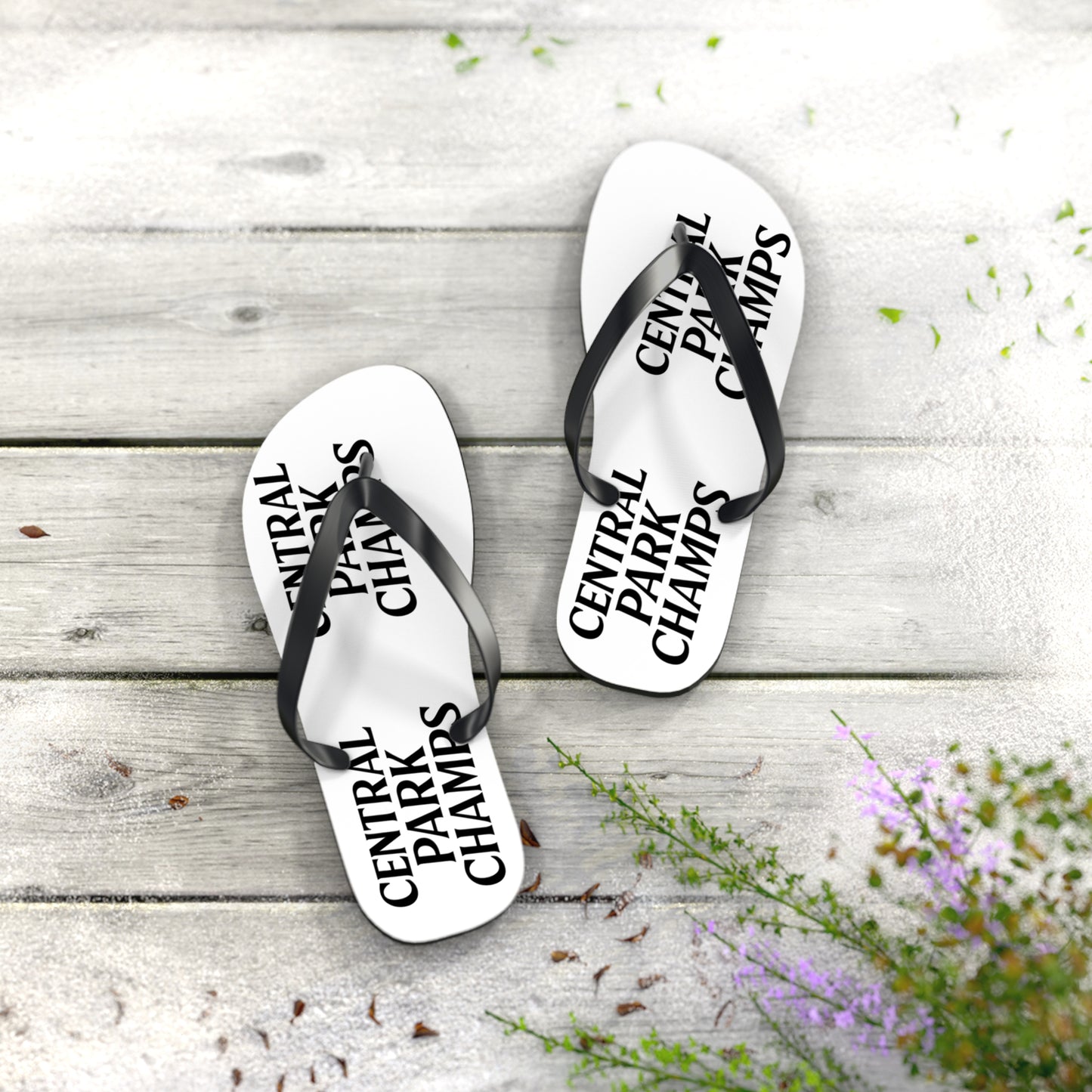 Lightweight flip flops with Central Park Champs design